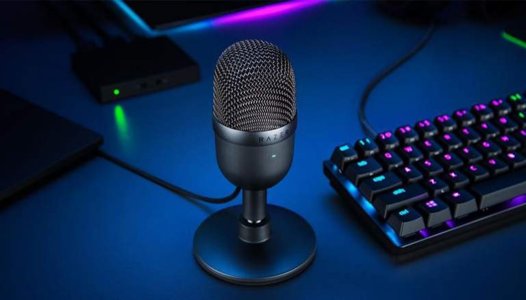 How to Use Mic with Gaming Chair